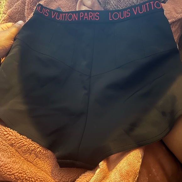 New Lv mini shorts - Picture 2 of 4